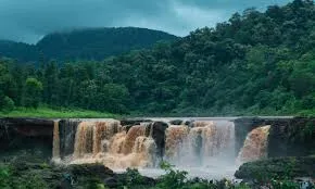 સાપુતારા: ગુજરાતનું એકમાત્ર હિલ સ્ટેશન અને ડાંગની સંસ્કૃતિ.